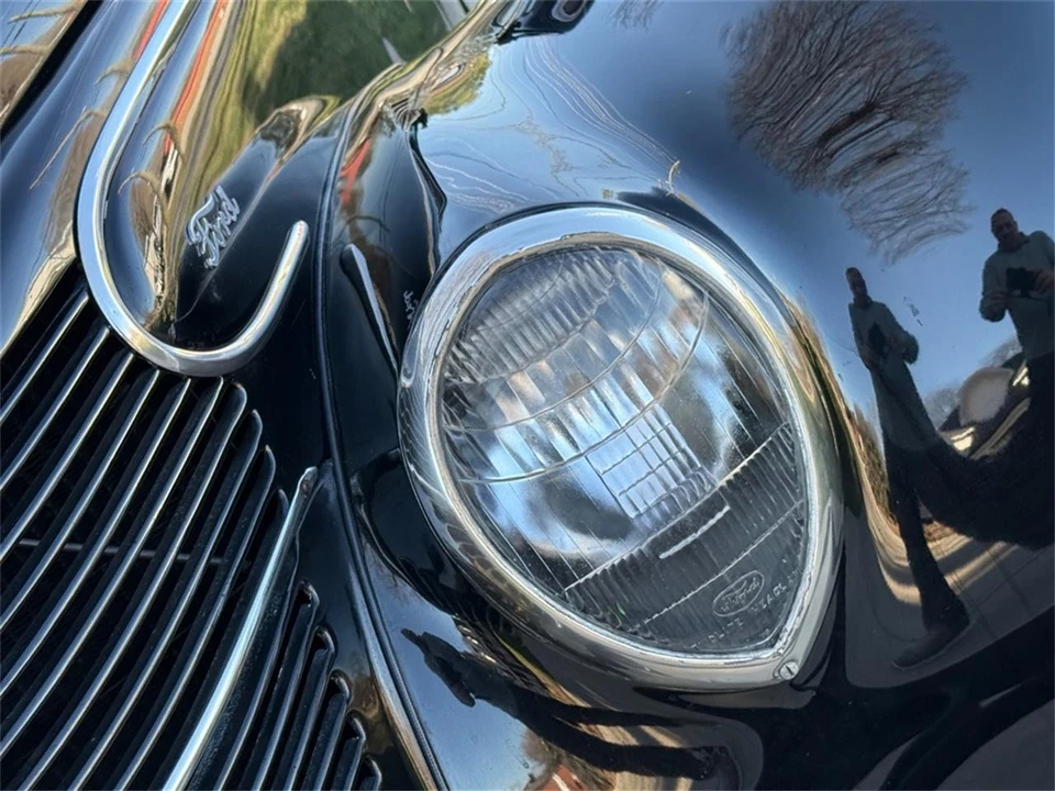 1939 Ford Standard & Deluxe & Super Deluxe - Image 8 of 31