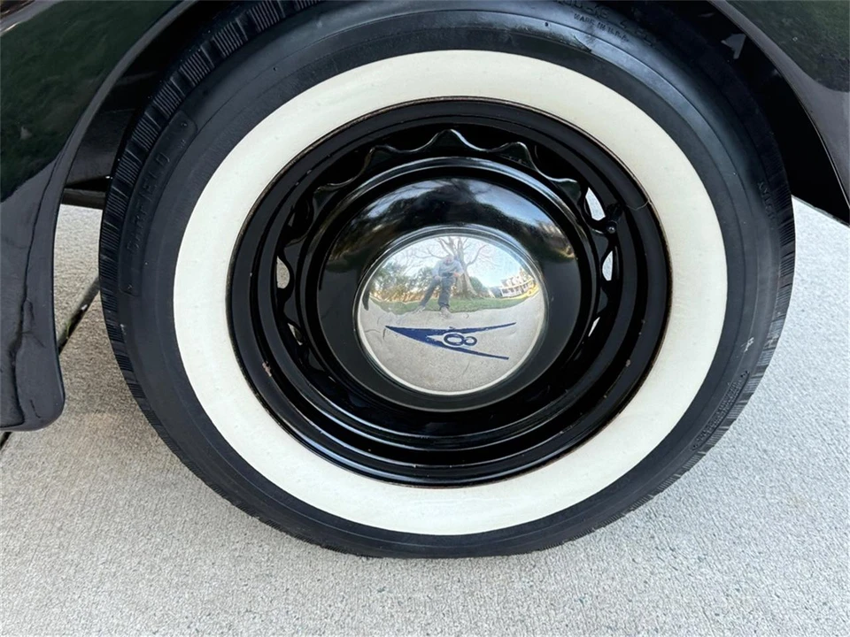 1939 Ford Standard & Deluxe & Super Deluxe - Image 29 of 31