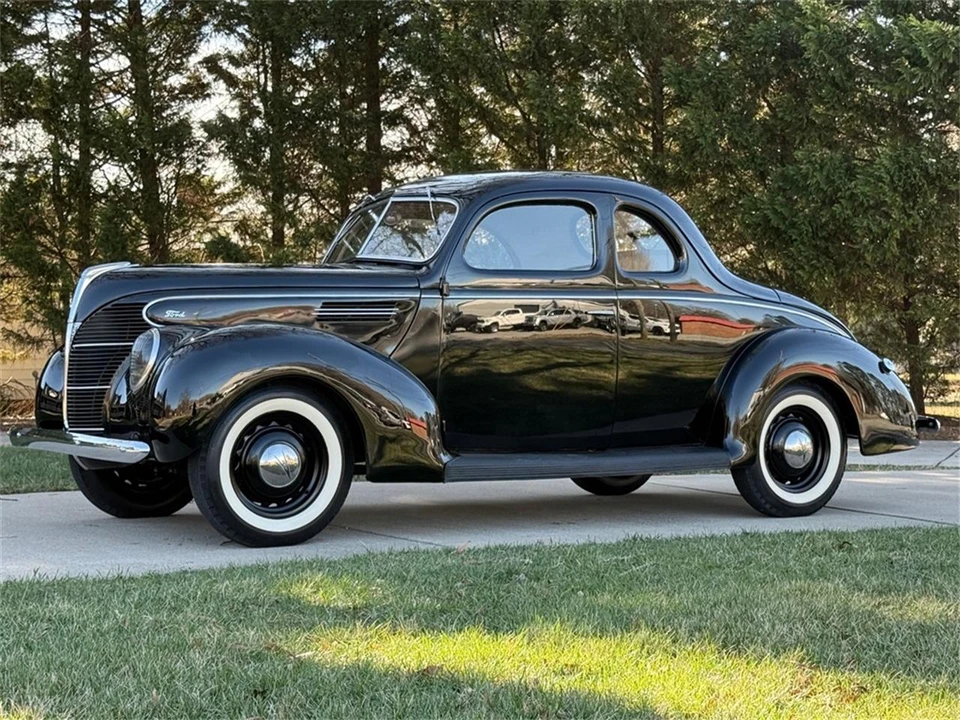 1939 Ford Standard & Deluxe & Super Deluxe - Image 20 of 31