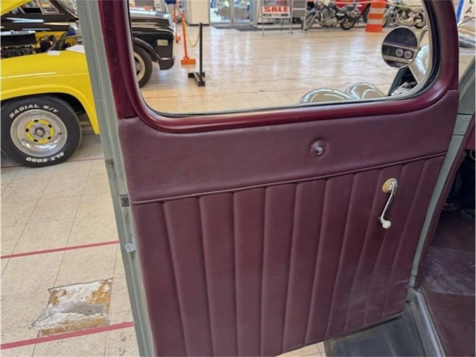 1939 Ford Standard & Deluxe & Super Deluxe - Image 11 of 14