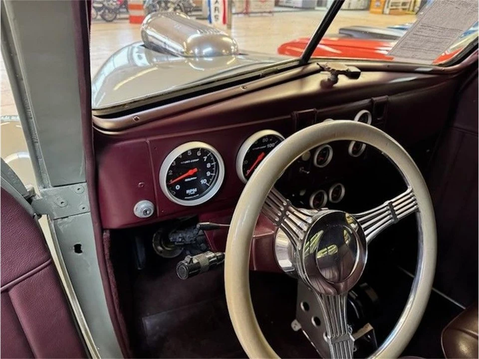 1939 Ford Standard & Deluxe & Super Deluxe - Image 6 of 14