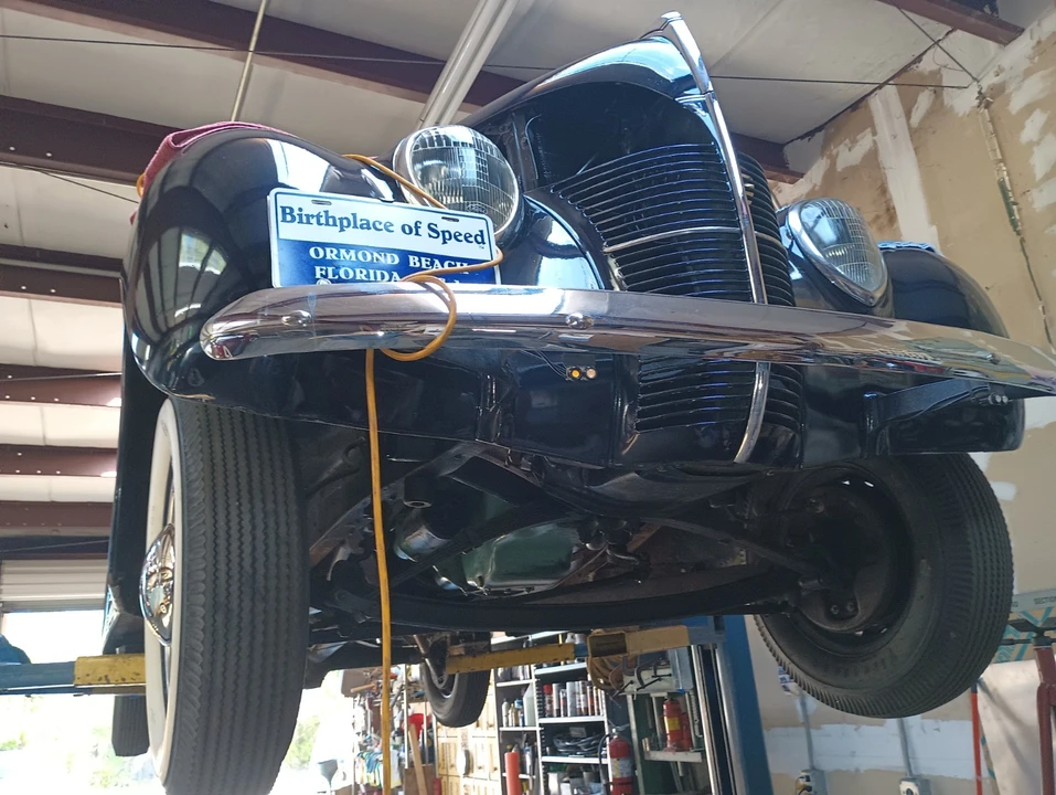 1939 Ford Standard & Deluxe & Super Deluxe - Image 14 of 31