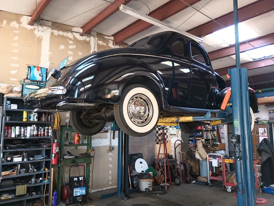1939 Ford Standard & Deluxe & Super Deluxe - Image 18 of 31