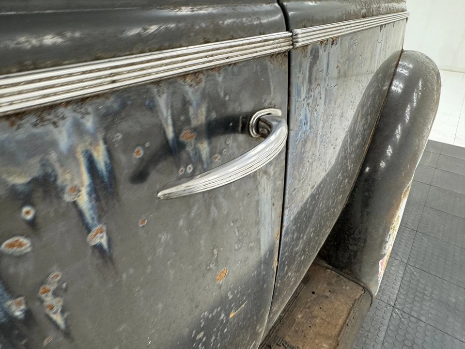 1939 Ford Standard & Deluxe & Super Deluxe - Image 17 of 21