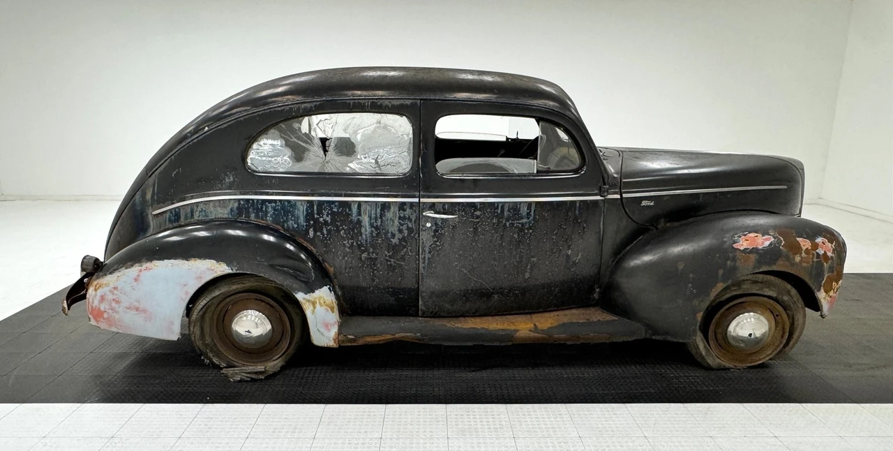 1939 Ford Standard & Deluxe & Super Deluxe - Image 6 of 21