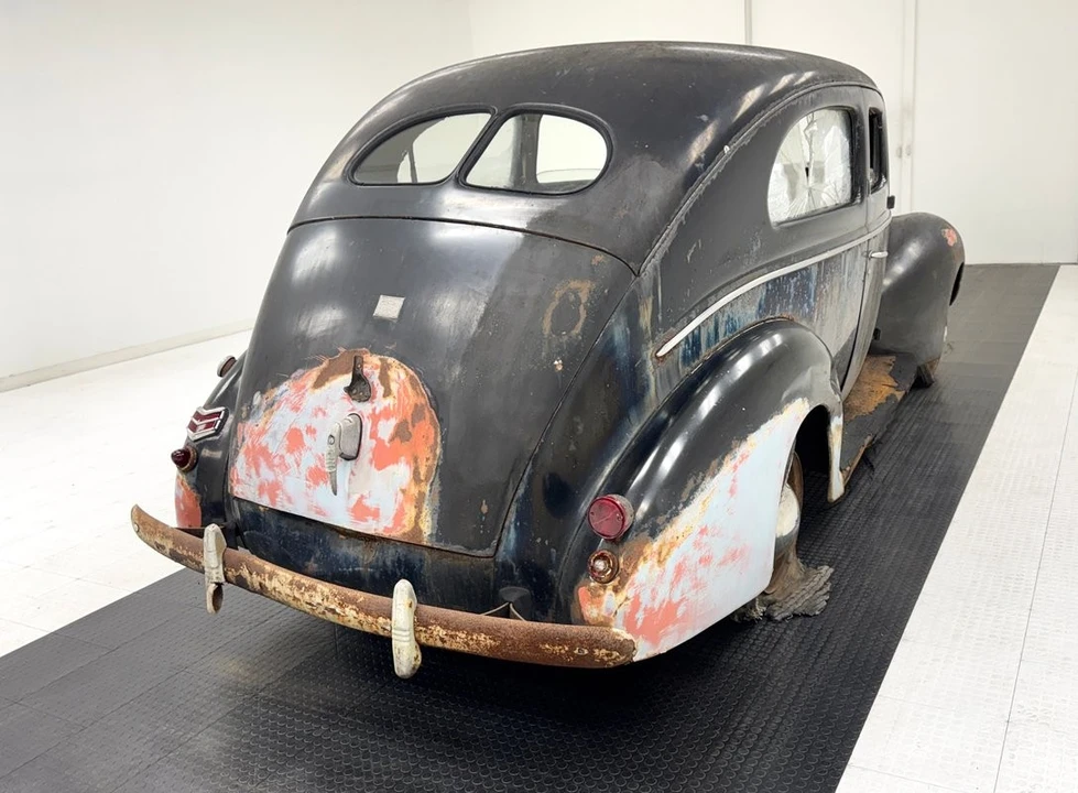 1939 Ford Standard & Deluxe & Super Deluxe - Image 5 of 21