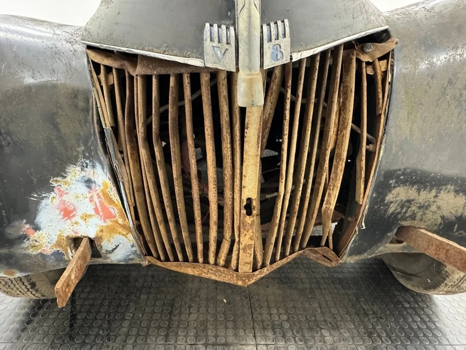 1939 Ford Standard & Deluxe & Super Deluxe - Image 9 of 21