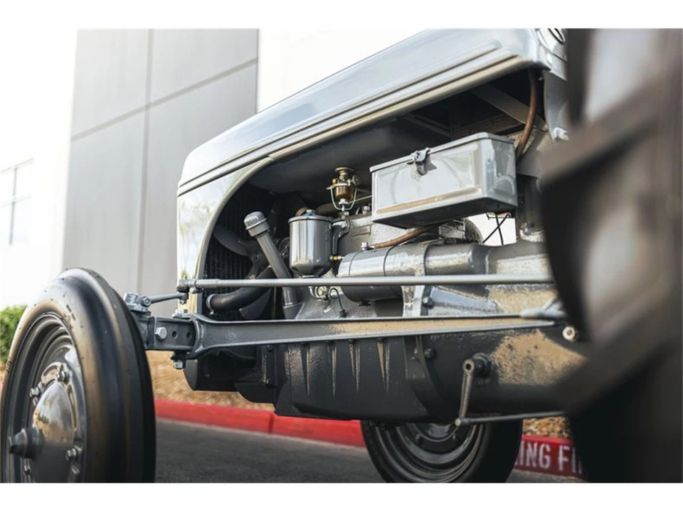 1939 Ford Tractor - Image 9 of 16