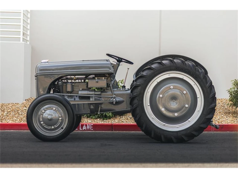 1939 Ford Tractor - Image 6 of 16
