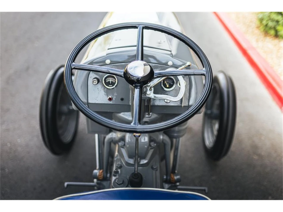 1939 Ford Tractor - Image 10 of 16