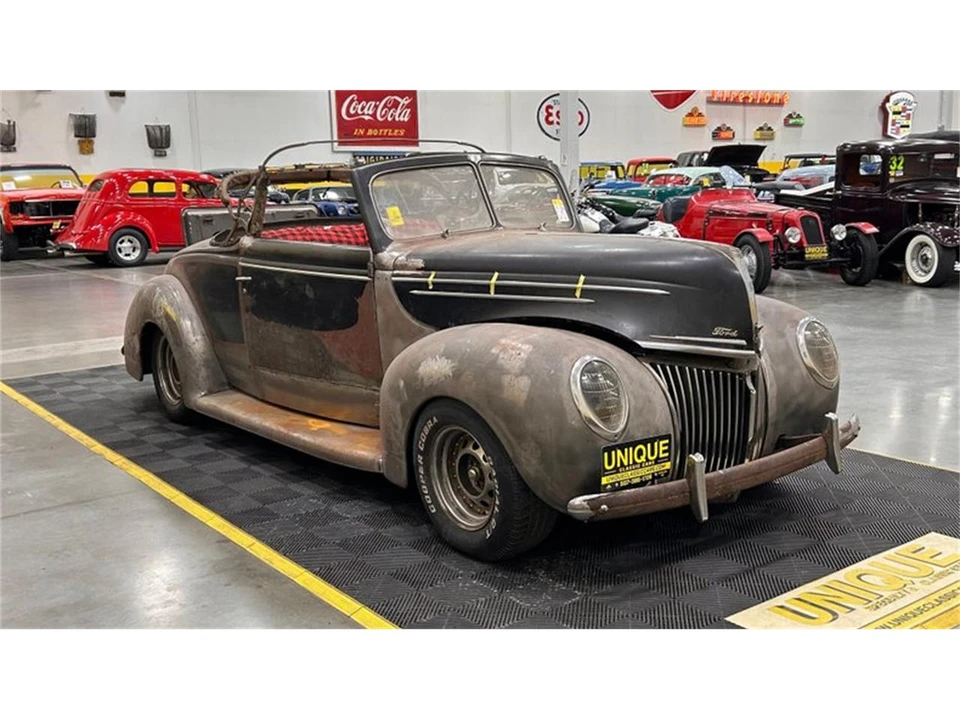 1939 Ford Standard & Deluxe & Super Deluxe - Image 2 of 10