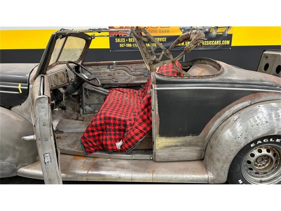 1939 Ford Standard & Deluxe & Super Deluxe - Image 7 of 10
