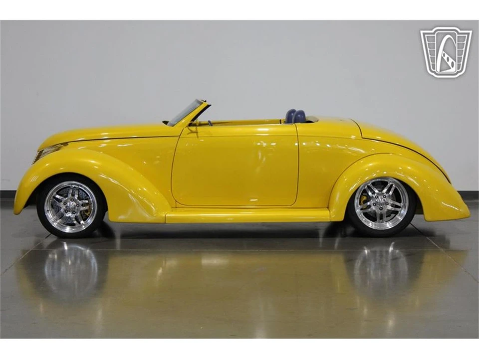 1939 Ford Standard & Deluxe & Super Deluxe - Image 16 of 31