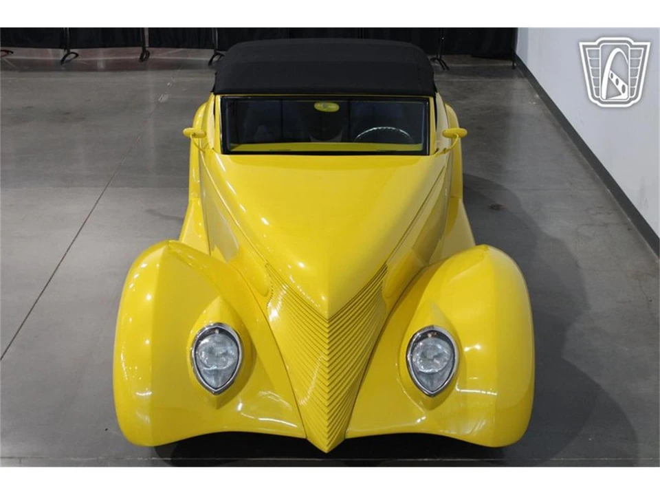 1939 Ford Standard & Deluxe & Super Deluxe - Image 6 of 31