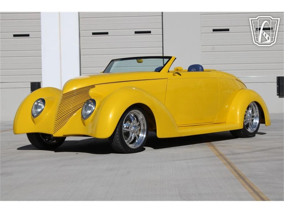 1939 Ford Standard & Deluxe & Super Deluxe - Image 2 of 31