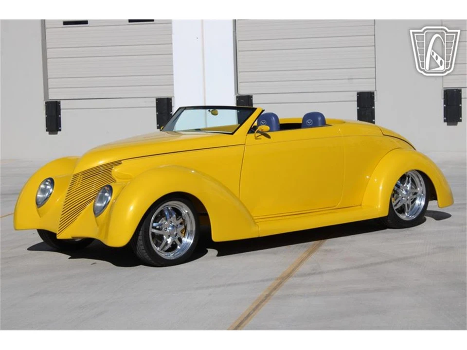1939 Ford Standard & Deluxe & Super Deluxe - Image 3 of 31