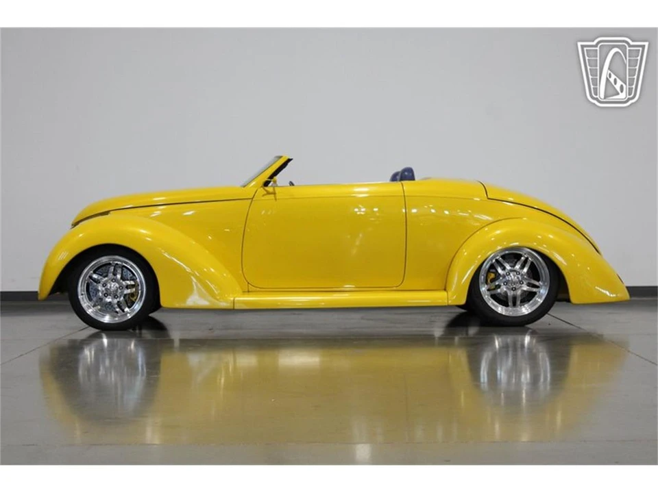 1939 Ford Standard & Deluxe & Super Deluxe - Image 24 of 31