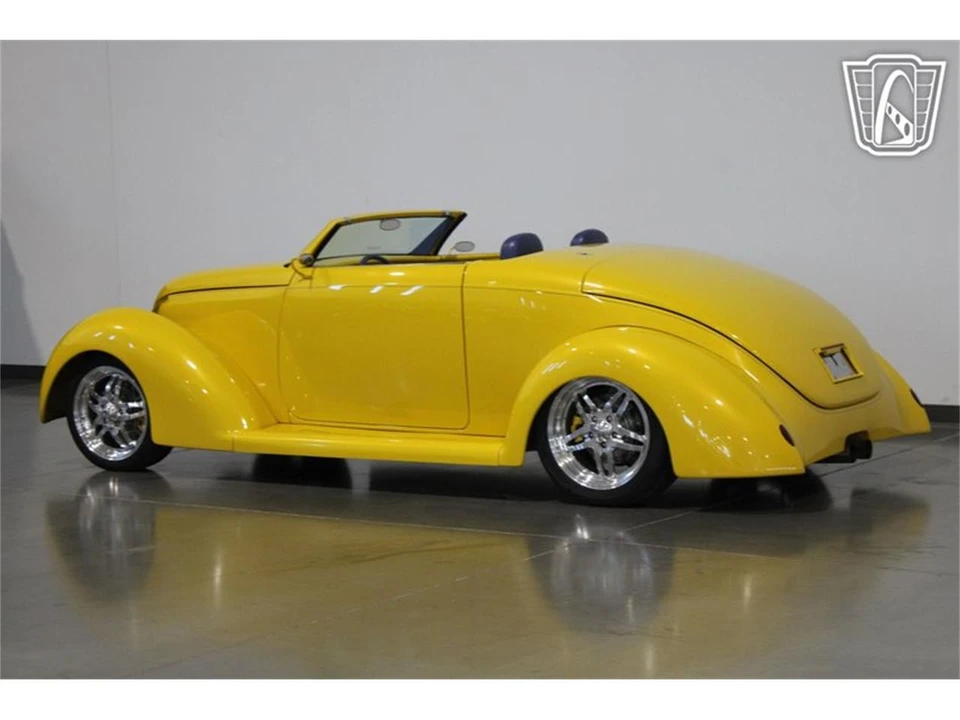 1939 Ford Standard & Deluxe & Super Deluxe - Image 15 of 31