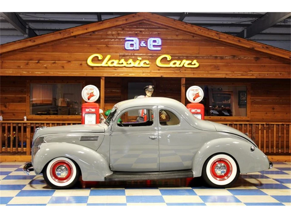 1939 Ford Standard & Deluxe & Super Deluxe - Image 2 of 26