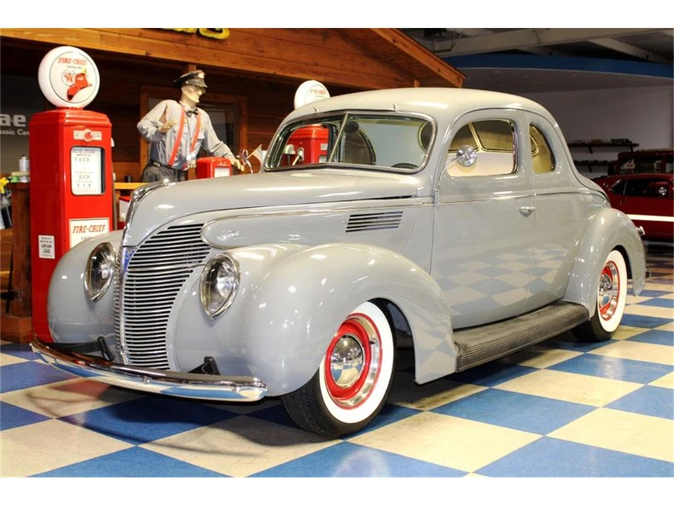 1939 Ford Standard & Deluxe & Super Deluxe - Image 5 of 26