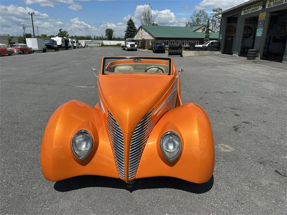 1939 Ford Standard & Deluxe & Super Deluxe - Image 3 of 31