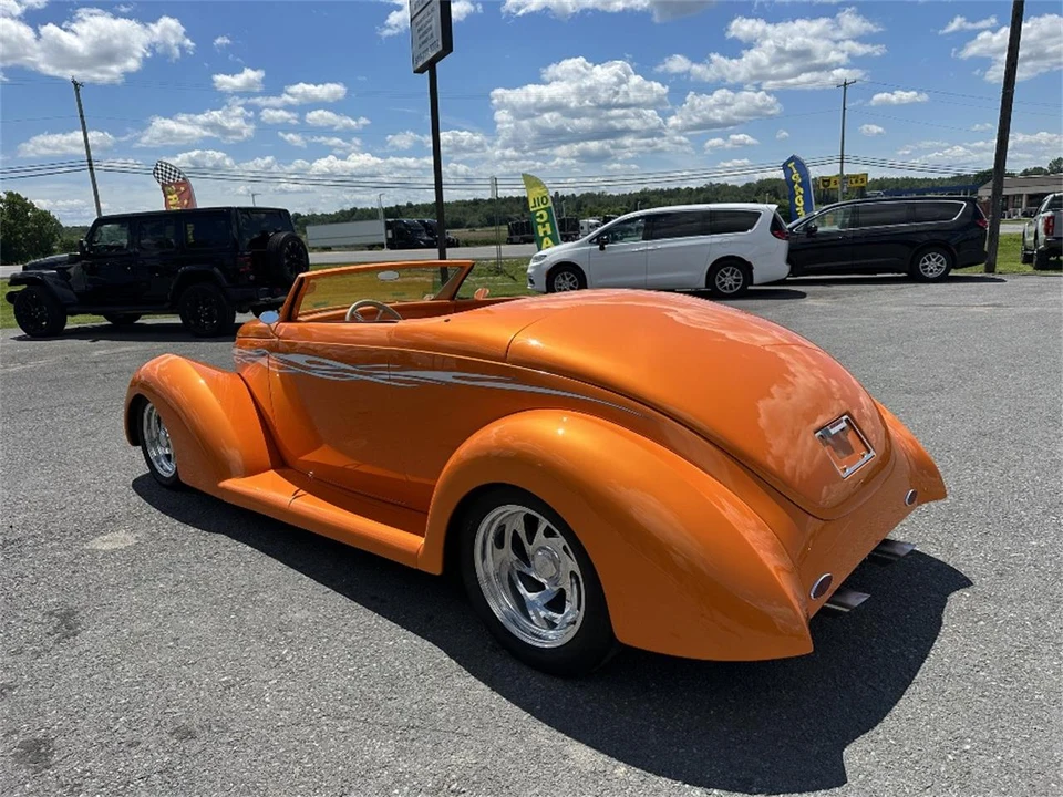 1939 Ford Standard & Deluxe & Super Deluxe - Image 5 of 31