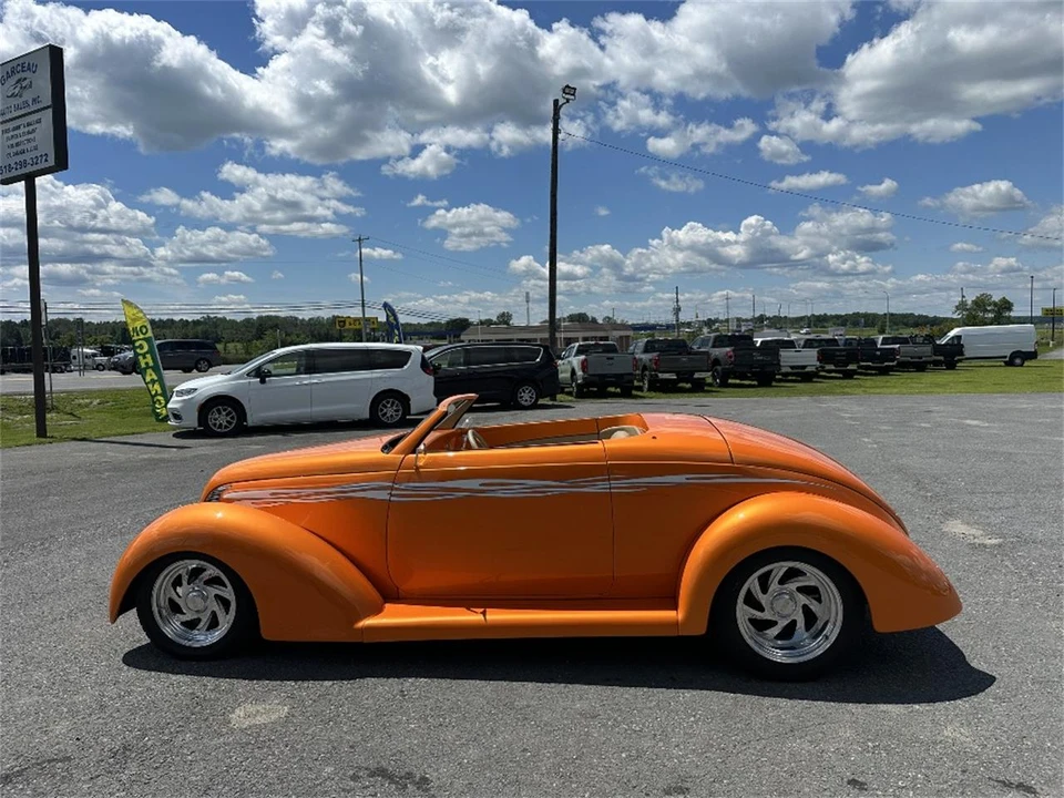 1939 Ford Standard & Deluxe & Super Deluxe - Image 6 of 31