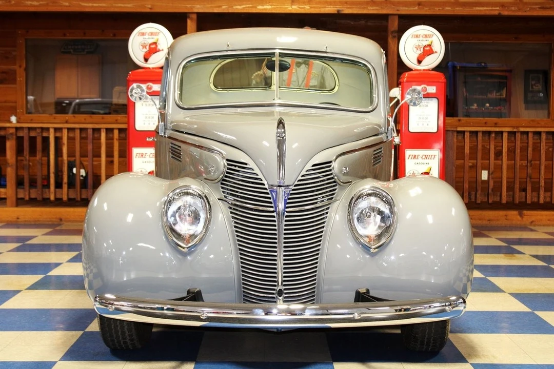 1939 Ford Standard & Deluxe & Super Deluxe - Image 14 of 27