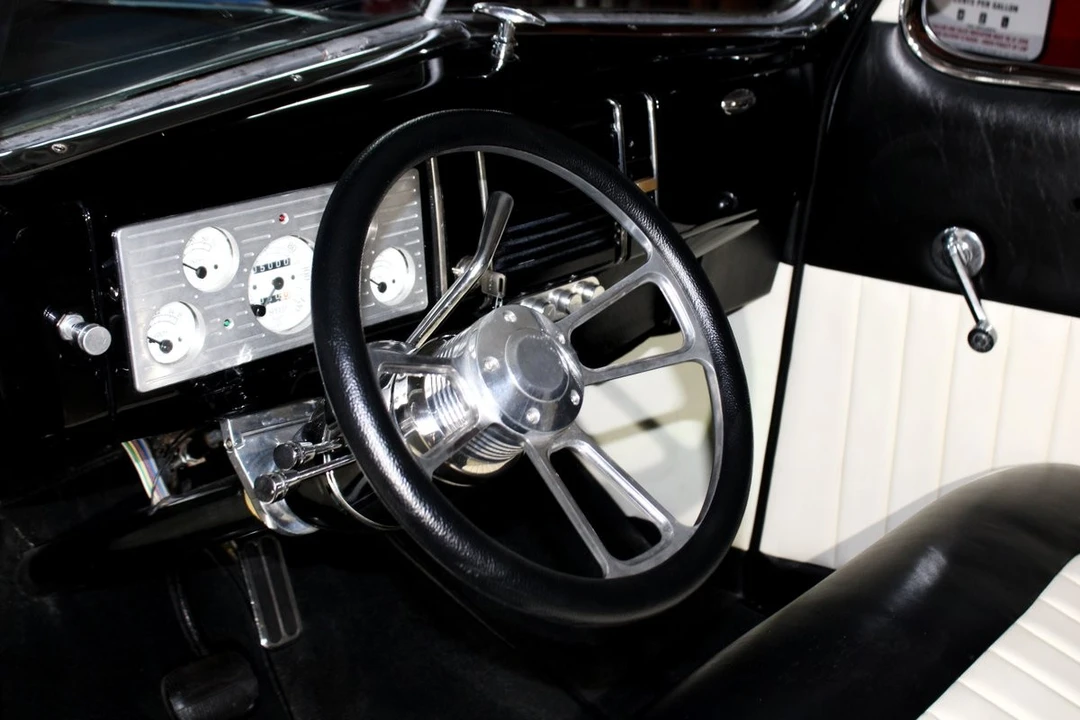 1939 Ford Standard & Deluxe & Super Deluxe - Image 22 of 27