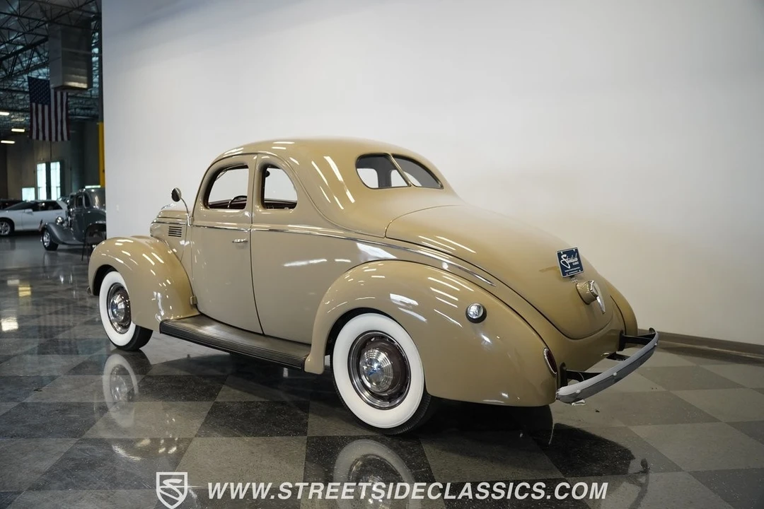 1939 Ford Standard & Deluxe & Super Deluxe - Image 12 of 12