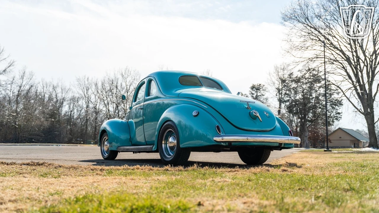 1939 Ford Standard & Deluxe & Super Deluxe - Image 14 of 21