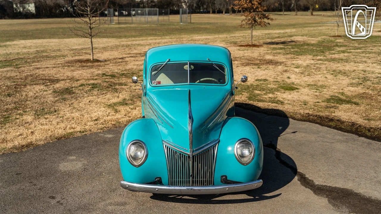 1939 Ford Standard & Deluxe & Super Deluxe - Image 3 of 21
