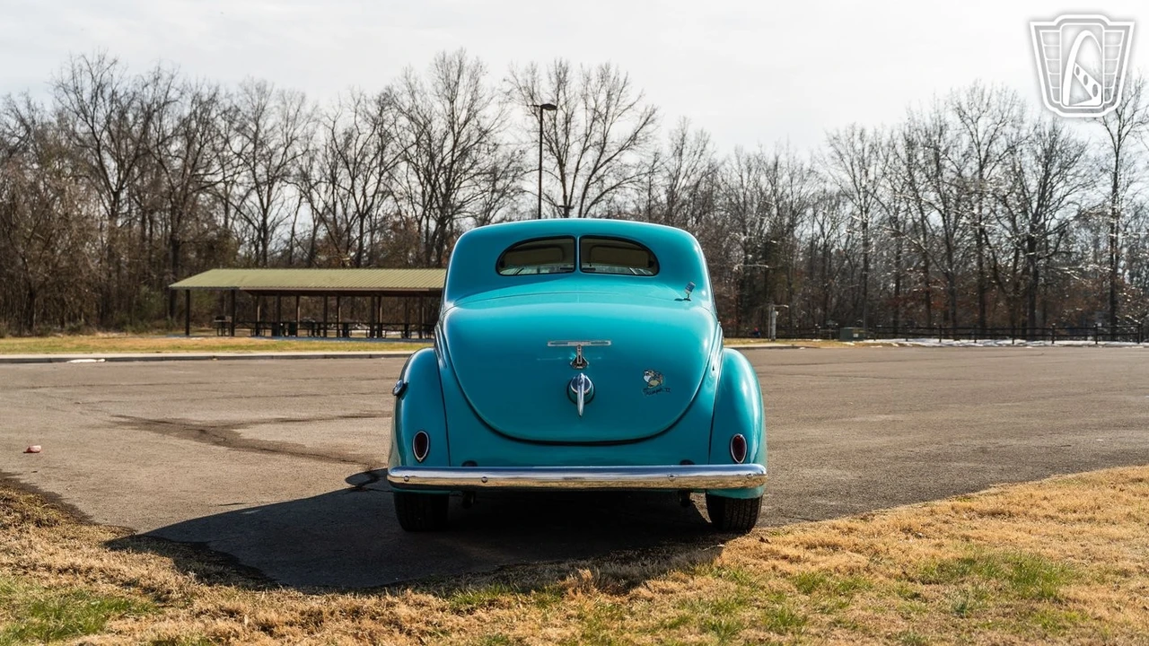 1939 Ford Standard & Deluxe & Super Deluxe - Image 16 of 21