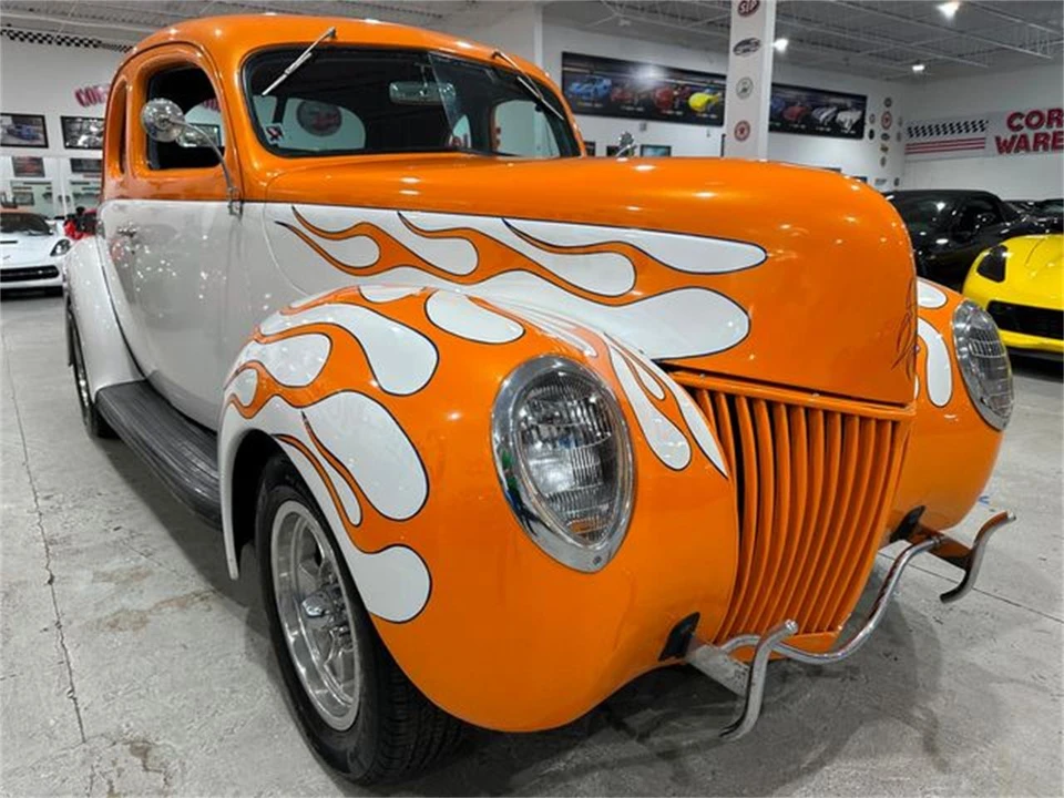 1939 Ford Standard & Deluxe & Super Deluxe - Image 4 of 10
