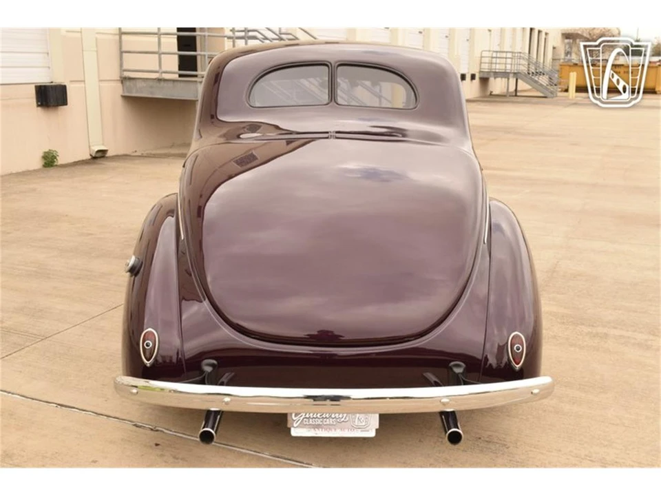 1939 Ford Standard & Deluxe & Super Deluxe - Image 9 of 31