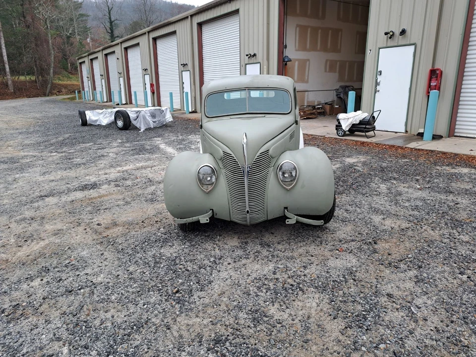 1939 Ford Standard & Deluxe & Super Deluxe - Image 4 of 17