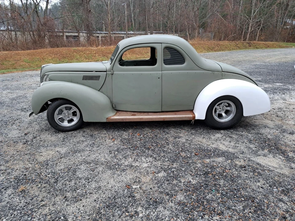 1939 Ford Standard & Deluxe & Super Deluxe - Image 3 of 17