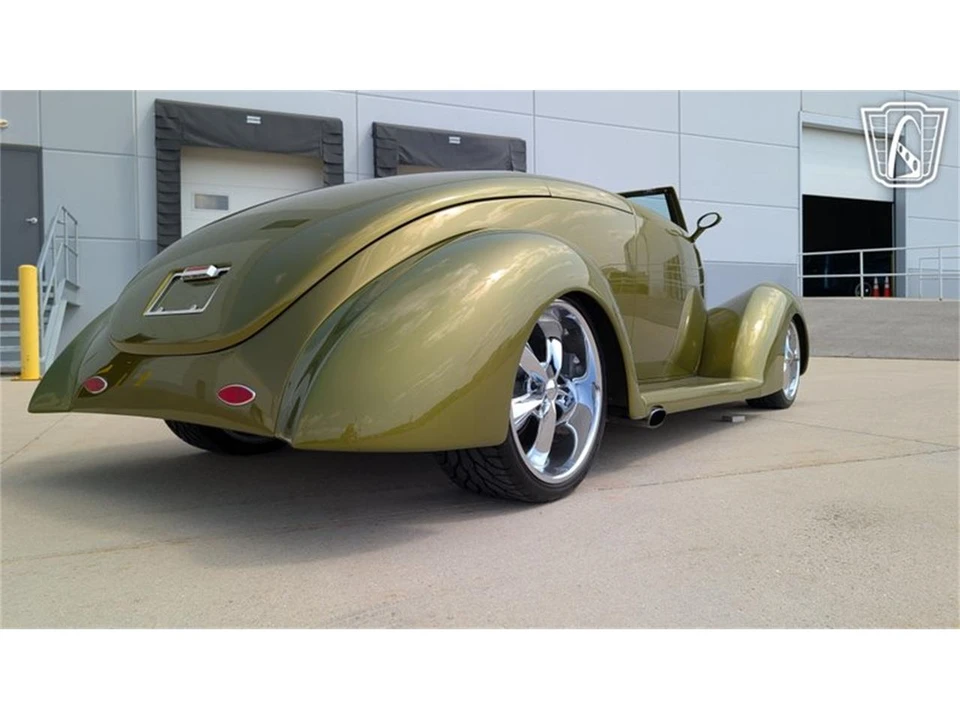 1939 Ford Standard & Deluxe & Super Deluxe - Image 16 of 31