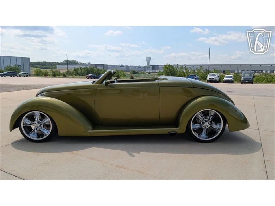 1939 Ford Standard & Deluxe & Super Deluxe - Image 6 of 31