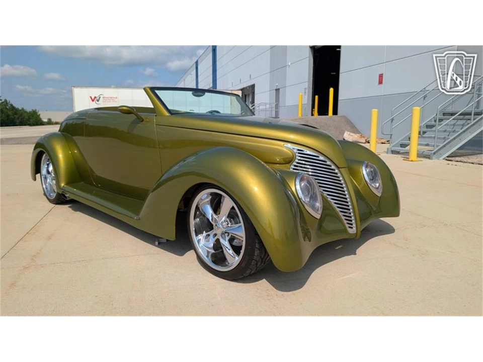 1939 Ford Standard & Deluxe & Super Deluxe - Image 21 of 31