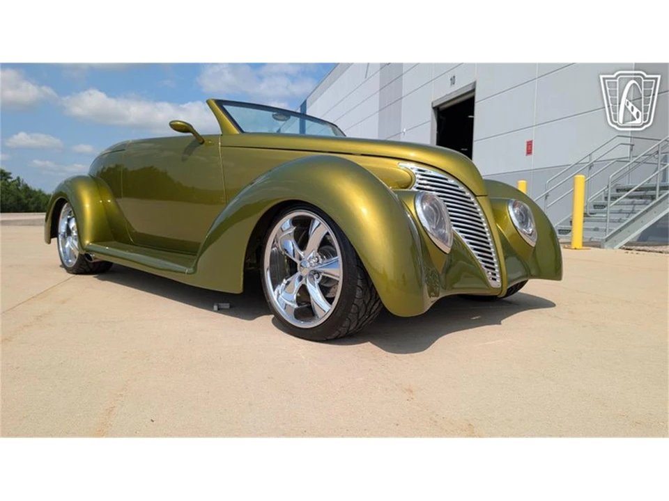 1939 Ford Standard & Deluxe & Super Deluxe - Image 22 of 31