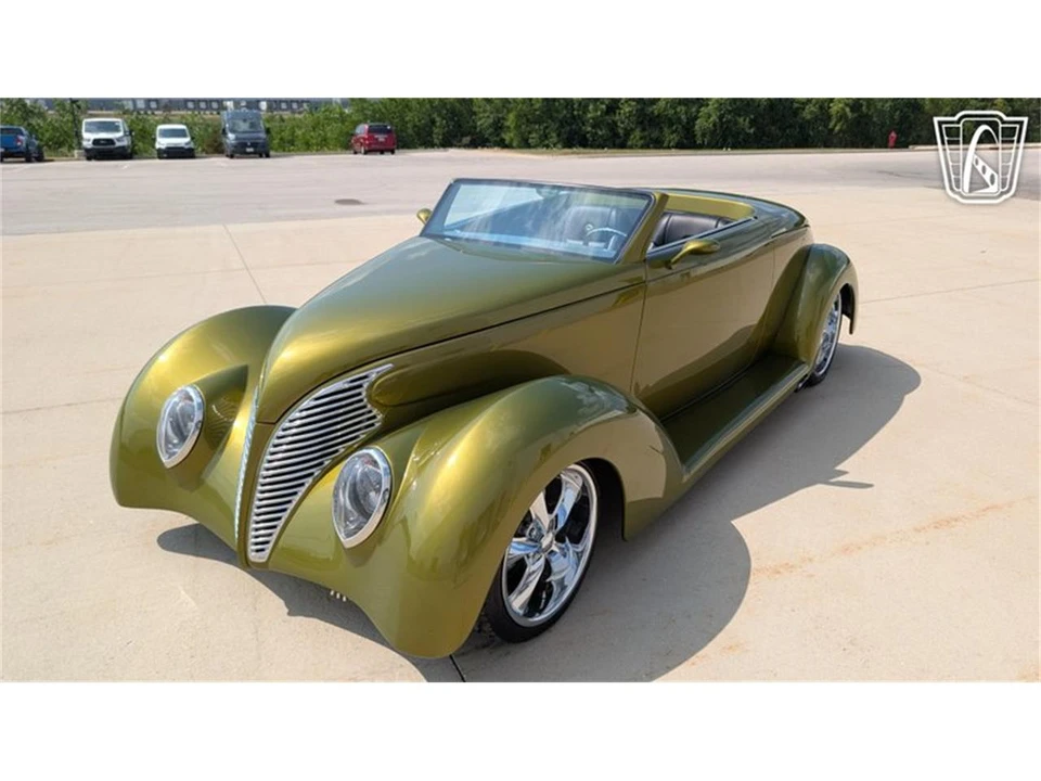 1939 Ford Standard & Deluxe & Super Deluxe - Image 2 of 31
