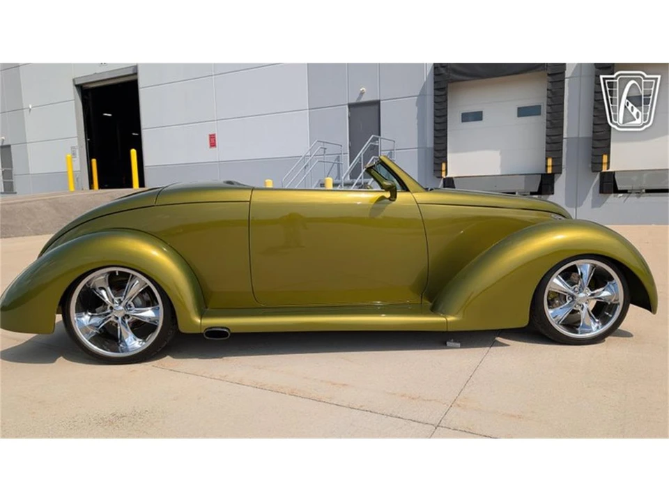 1939 Ford Standard & Deluxe & Super Deluxe - Image 18 of 31
