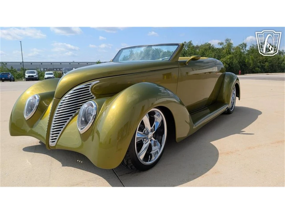 1939 Ford Standard & Deluxe & Super Deluxe - Image 3 of 31