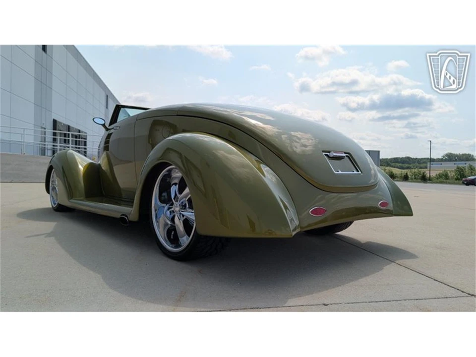 1939 Ford Standard & Deluxe & Super Deluxe - Image 10 of 31