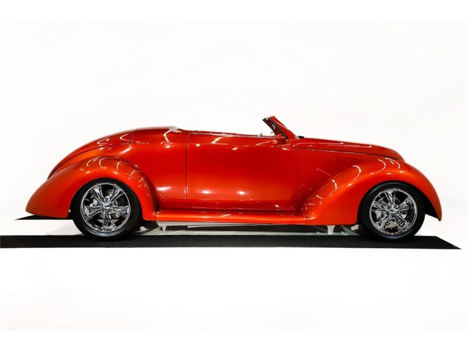 1939 Ford Standard & Deluxe & Super Deluxe - Image 14 of 31