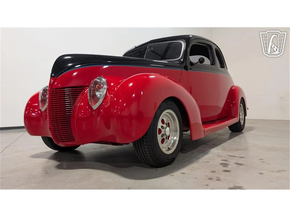 1939 Ford Standard & Deluxe & Super Deluxe - Image 4 of 31