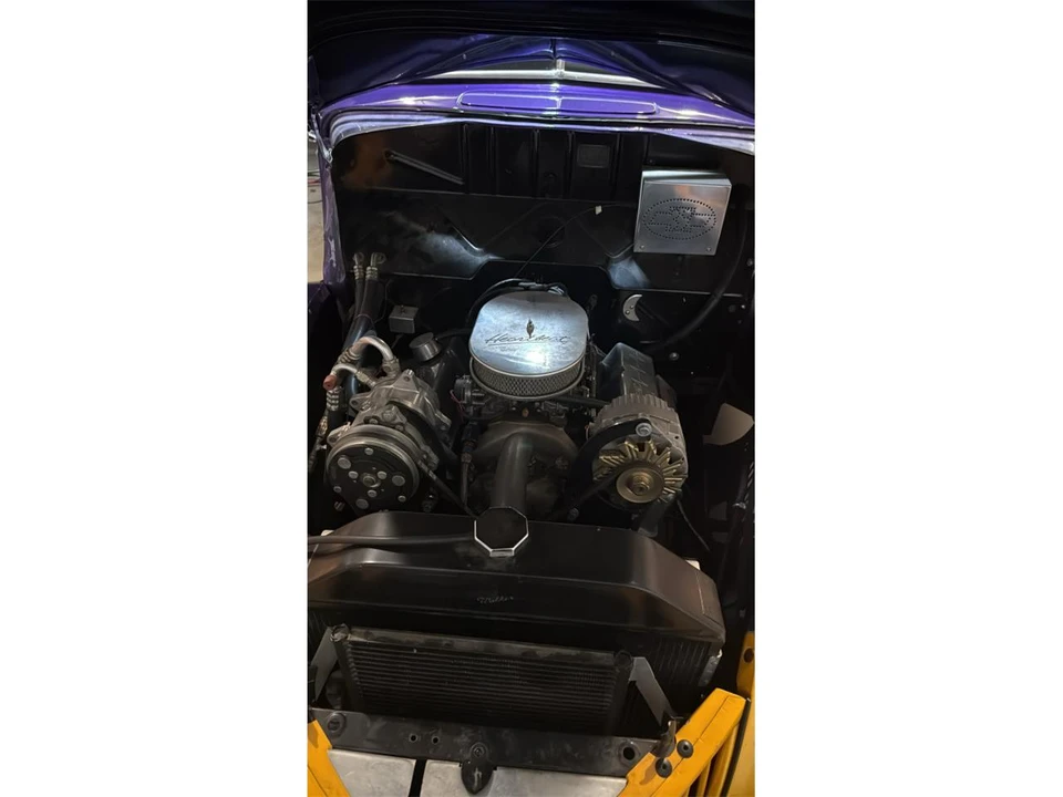 1939 Ford Standard & Deluxe & Super Deluxe - Image 18 of 19