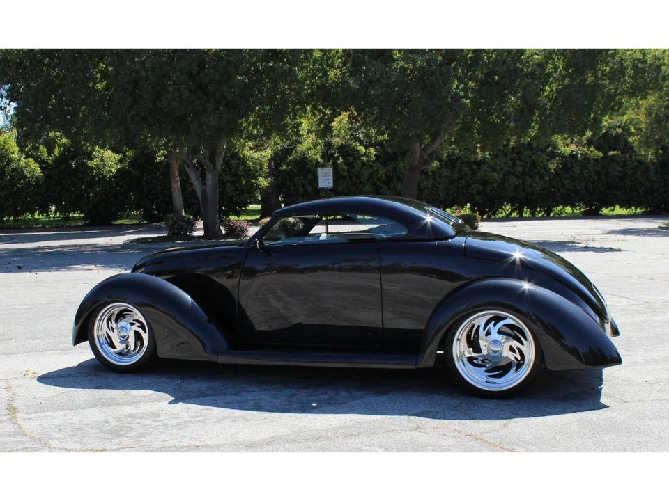 1939 Ford Standard & Deluxe & Super Deluxe - Image 3 of 31