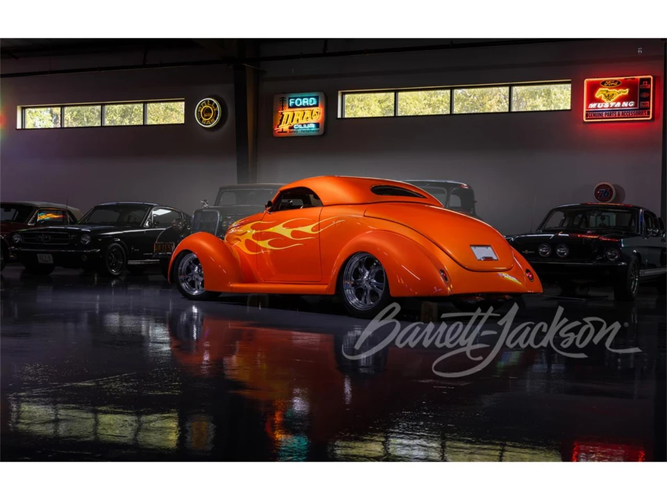 1939 Ford Standard & Deluxe & Super Deluxe - Image 3 of 5